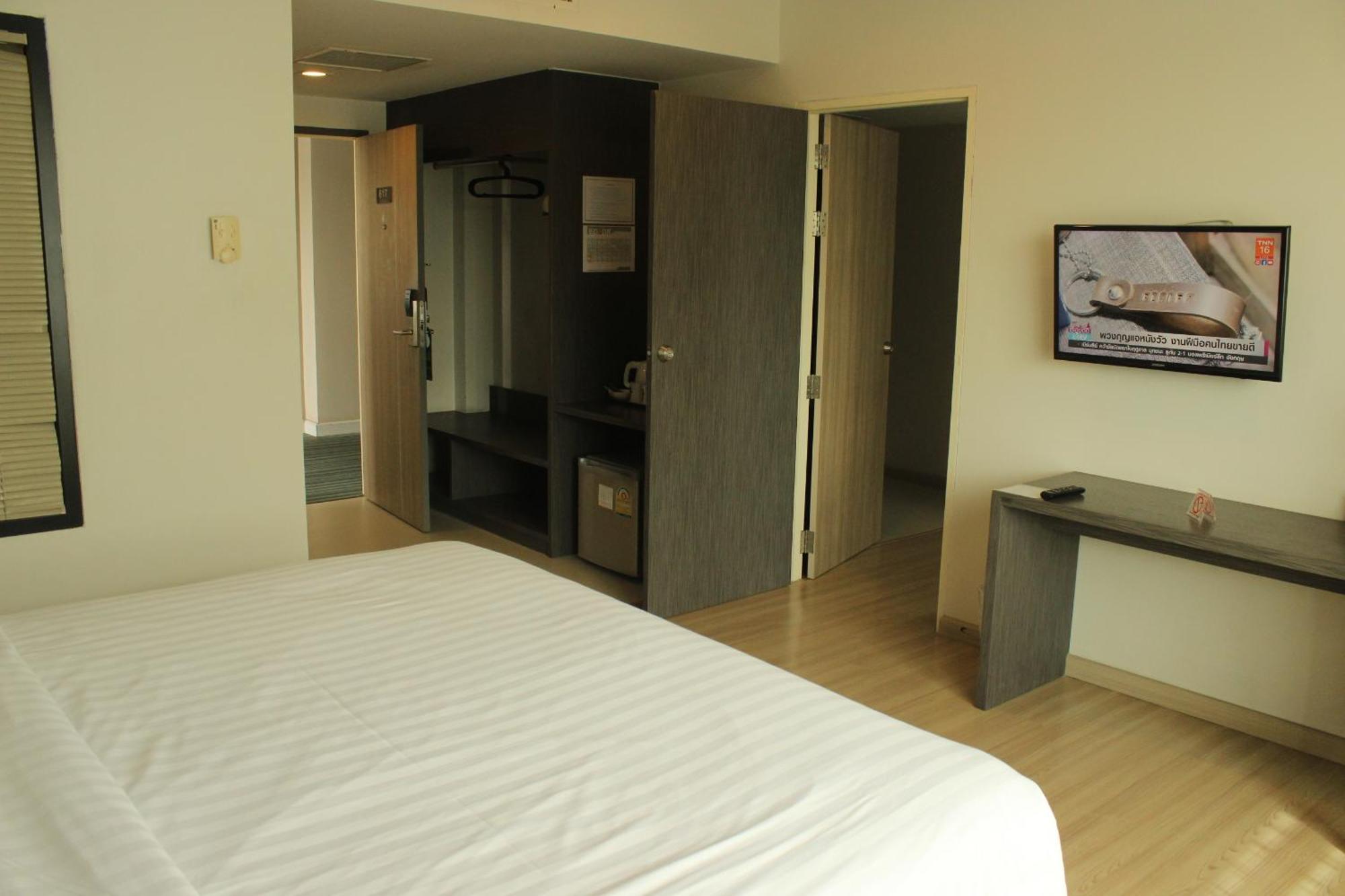 Leosor Hotel 3*